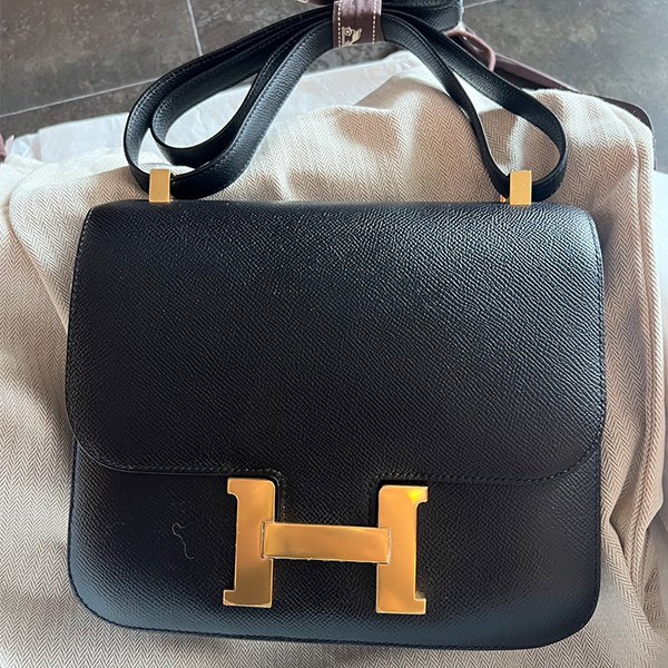 Hermes Constance 24黑色金扣，epsom皮革，Y刻印