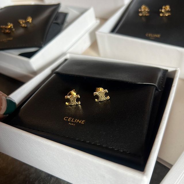 Celine 復古凱旋門經典耳環，金色復古款，全新商品，現貨在台
