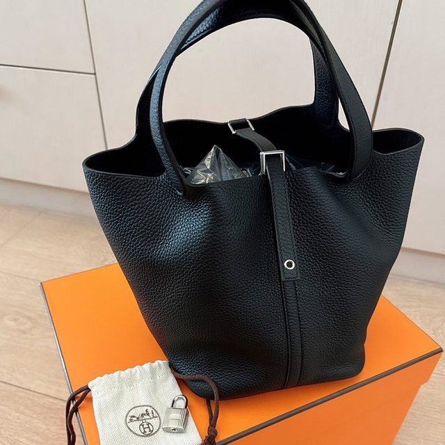 Hermes picotin 22黑色銀扣，全新全配，現貨在台，W刻印 縮圖 2